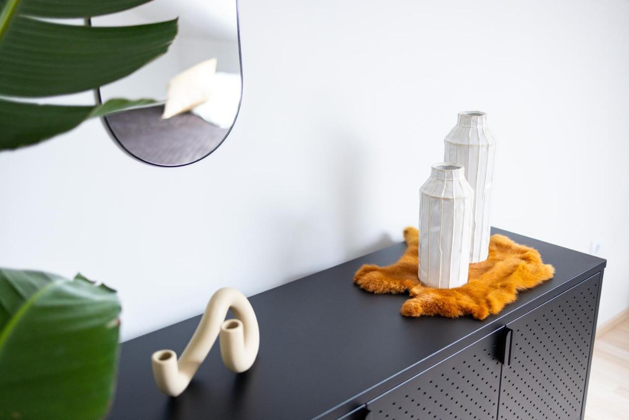 Design-Ferienwohnung In Kelberg Am Nuerburgring: Platz Fuer 6, Kueche, Wifi, Netflix Exteriér fotografie