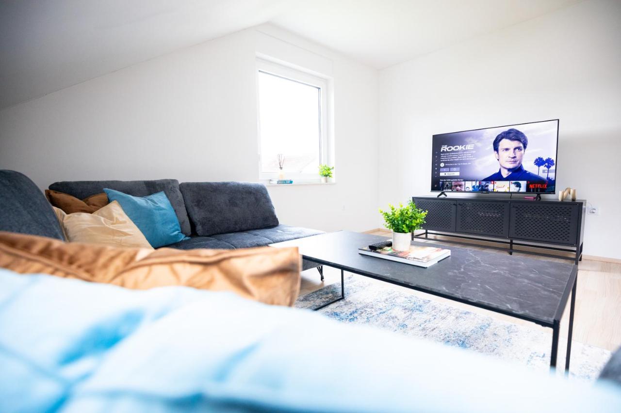 Design-Ferienwohnung In Kelberg Am Nuerburgring: Platz Fuer 6, Kueche, Wifi, Netflix Exteriér fotografie